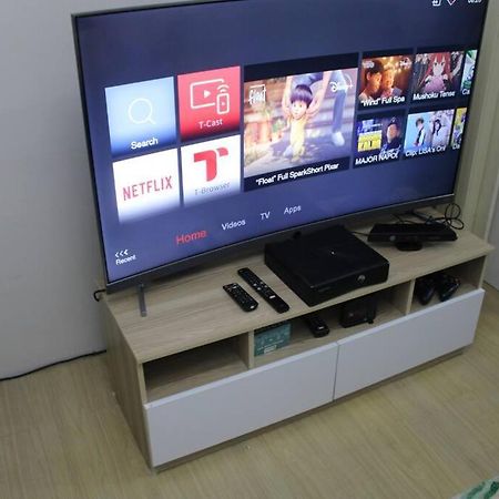 Huge A2J Executive Luxury 1Br Suite Near Abs Cbn, Gma Манила Екстериор снимка